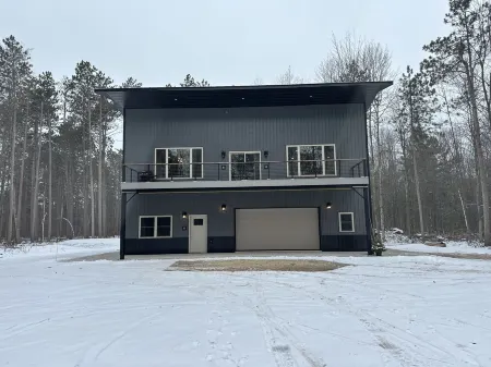 Big Chip - 2 is in the heart of the Chippewa Flowage 20 minutes from Hayward, WI