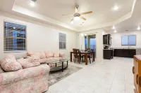 Cozy Family-Friendly 3BR2BA Home with Enclosed Backyard