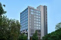 Fairfield by Marriott Vadodara Отели рядом с достопримечательностью «Гарден»