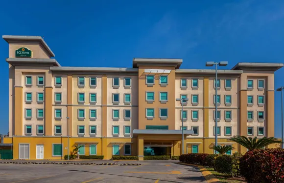 波薩里卡拉昆塔温德姆酒店