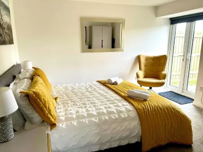 Convenient located. Bright, Spacious , Amazing View Of St Michaels Mount and Sea