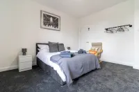 Lovely Lawns Lane Hotels in Wakefield District