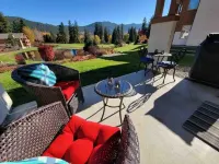Golf Course View Condo • Quick Walk to Downtown Leavenworth & Resort Pools!