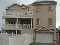 Large Luxury Beach Home-8 Bedrooms, 8 Full Baths, Pool, Elevator & Rooftop Deck!