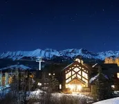 Winter Wonderland Ski in Out Pool Spa 360 Views Cozy with Amenities Galore!Lodge