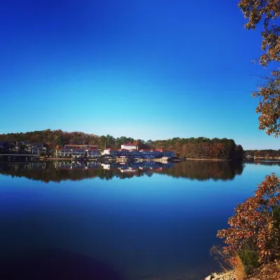 BEST VIEW on Lake Hamilton Hotels in 