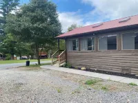 ⛰️Peaks of Pipestem ⛰️Brand new listing with all NEW furnishings Hotels in Summers County