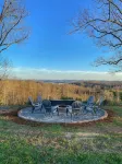 Dale Hollow Lakehouse, Hot Tub, gameroom, 2 SUPs, 4 acres, awesome views