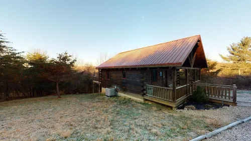 Evening Star Cabins, Secluded and peaceful in charming Hocking Hills