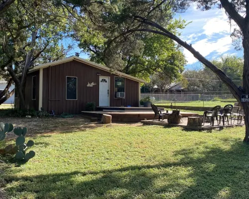 Rustic Cabin by Lake Whitney Hotels in Bosque County