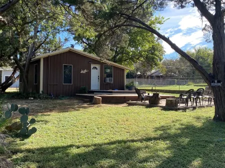 Rustic Cabin by Lake Whitney