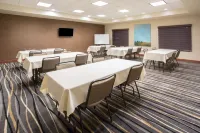 Holiday Inn Express & Suites Glendive Hotels in Glendive