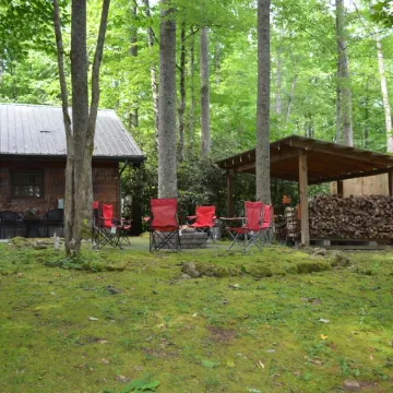 Log Cabin on Edge of National Park; Over the Top Amenities & Reviews