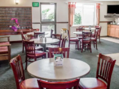 Quality Inn & Suites Longview Kelso Hotels in Cowlitz County