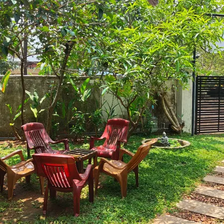 Sky's Surf Hostel