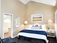 Club Wyndham Newport Overlook Hotels in Jamestown