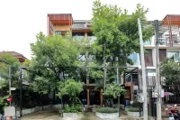 Arbor's House Hotels in 