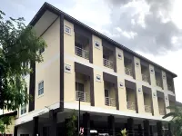 The Lion Residence Hotel in zona Wat Na Bua