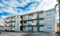 Glenelg Holiday Apartments-Corfu Hotels in 