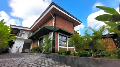 White Penny Hostel