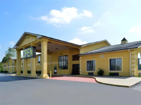 Dom Pedro Garajau Hotels in 