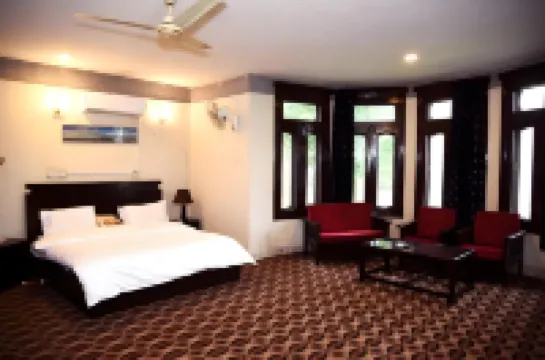 레전드 호텔 치트럴