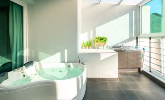 Gyeongju Modern Poolvilla & Spa