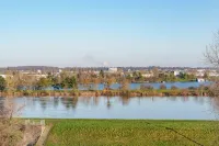 Apartment with Cher river view, 4/6 people, south Tours + parking and terrace Hotels in Saint-Avertin