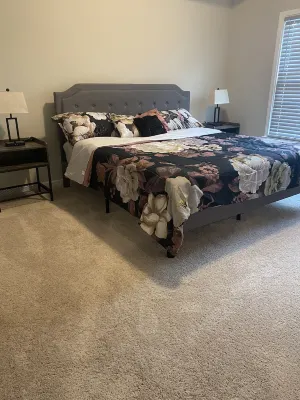 New Spacious 3 bedroom 2.5 bath town house near the Airport