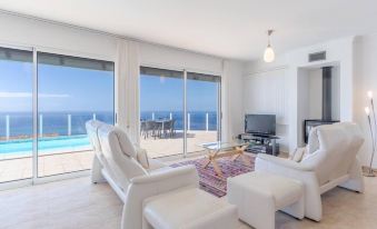 Villa Eldomar 61 in Estreito da Calheta