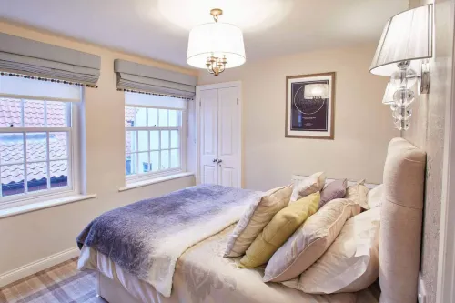 Host & Stay - Spyglass 1708