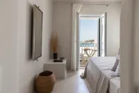 Om Living Milos Hotel di Kimolos