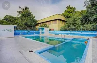 Coastal Grand la Flora Beach Resort