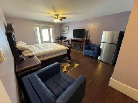 DuBois' Inn Hotel a 