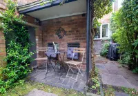 Host & Stay - Terrace House on Canal Hotels near University of Worcester