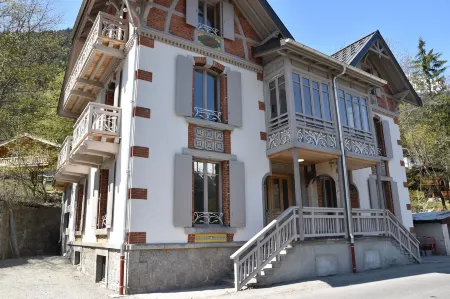 Appart'Hotel Aiguille Verte & Spa Отели рядом с достопримечательностью «Эгюий-дю-Миди»