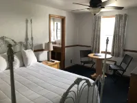 Catalina Island Seacrest Inn Hotels in Avalon
