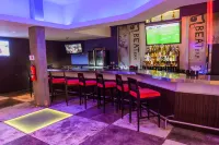 Riande Aeropuerto Hotel Casino - bar