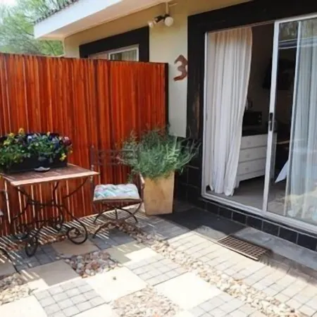 Cottonwood Guesthouse Oasis