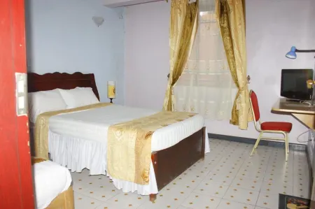 The Kryptonite Hotel Отели в г. Эмбу