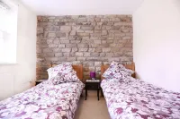 Stable Cottage - Condos