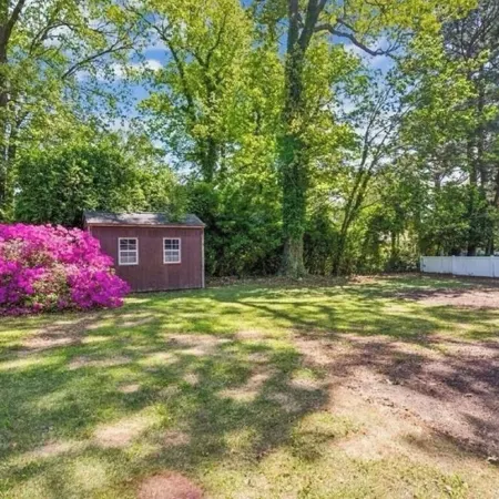 Cozy, Coastal 3-bedroom house in Norfolk!