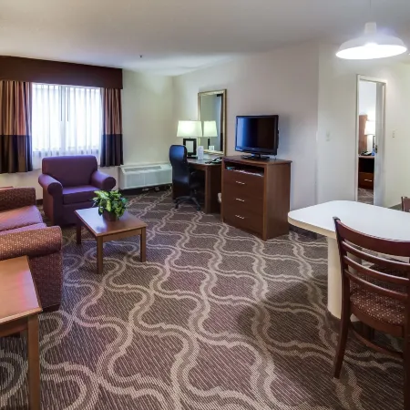 Ashmore Inn and Suites Lubbock