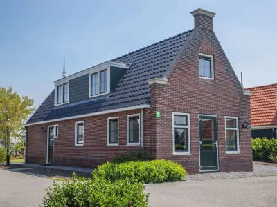 Nice house with infrared sauna, 15 km. from Alkmaar Hotels in 