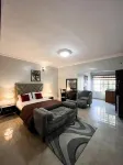 Bronx Suite by Jaynice Homes Hotels in Sangotedo