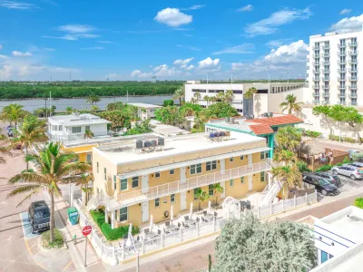Amazing 1st Floor Apartment Just Steps to Beach