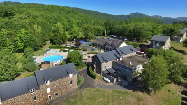 VVF กังทัล ซาเลอร์ แวนเด, บาซิญนัค