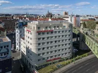 Leonardo Hotel Vienna City West Hotels near 13. Hietzing