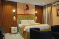 The Manor Hotel by Luckzi