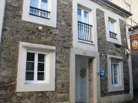 Albergue Amodiño Hotels in Arzua